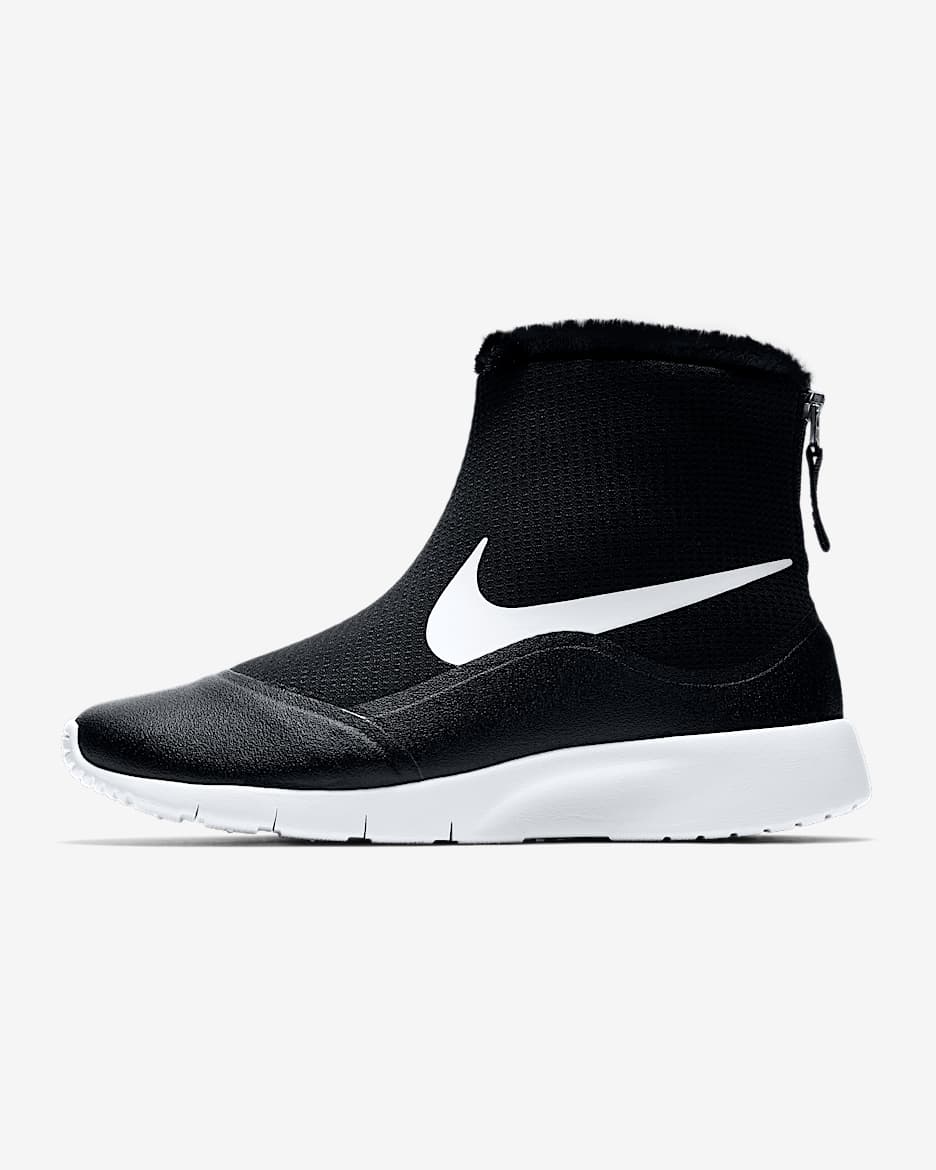 Nike tanjun boys black sales